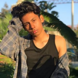 Meet your Posher, Kikis